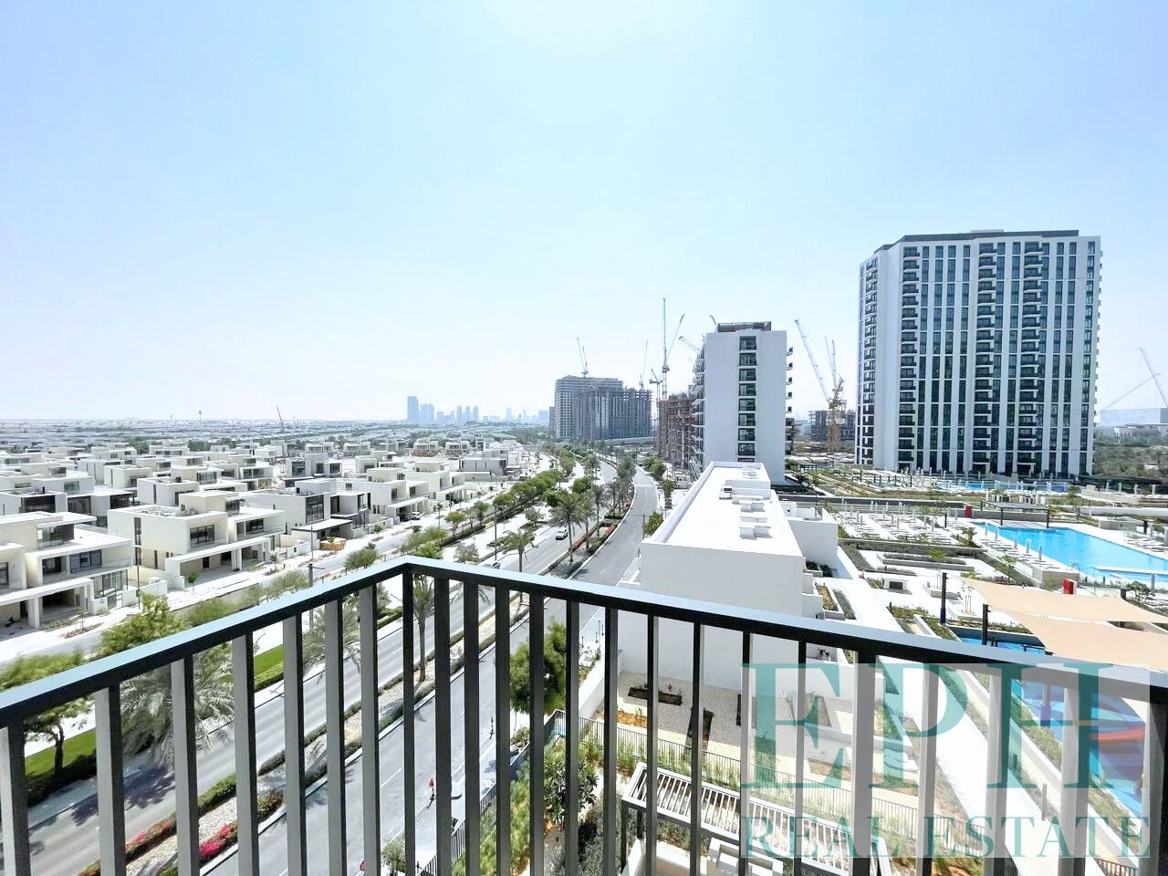READY TO MOVE | SPACIOUS UNIT | POOL AND PARK VIEW