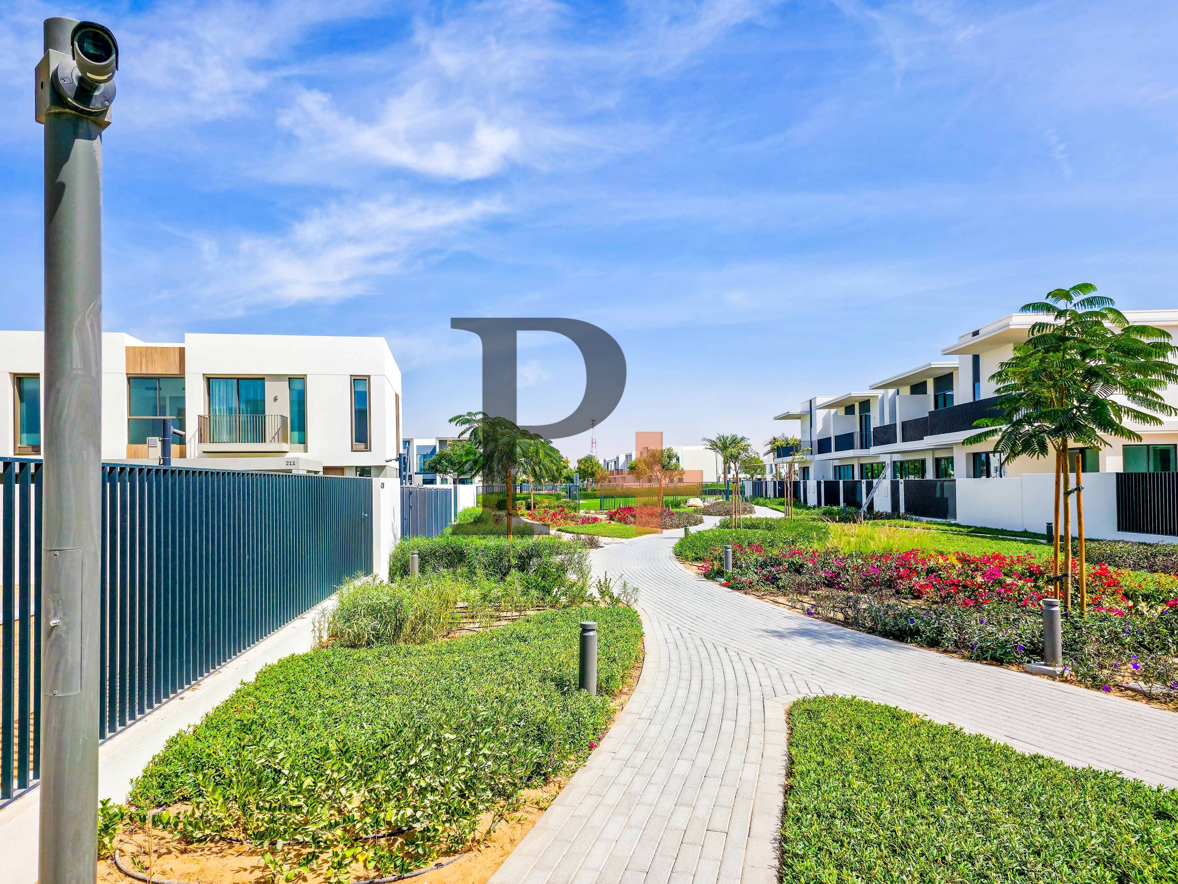 Brand new | Single Row | Near to Pool