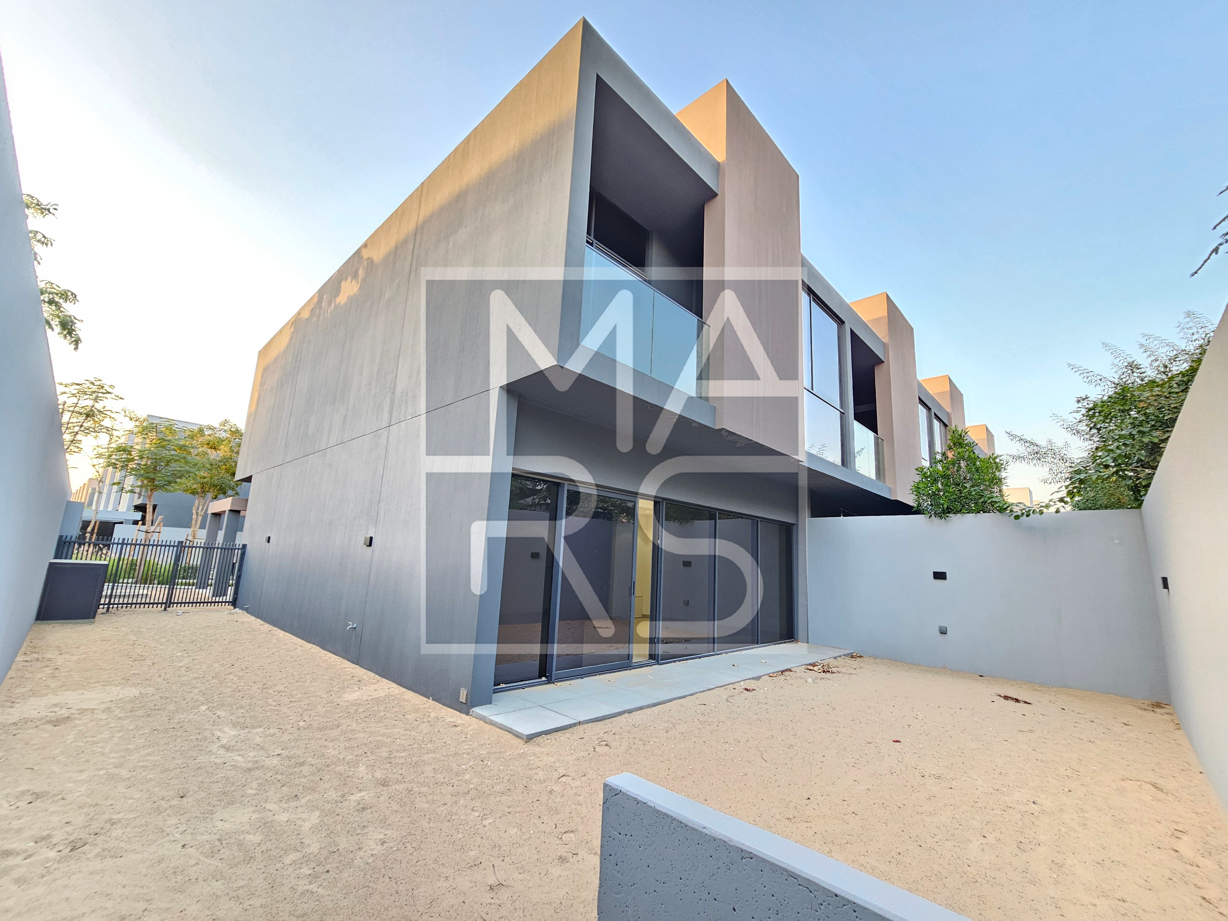 Nature Meets Luxury 3BR All-Master Corner Unit | Prime Robinia Location