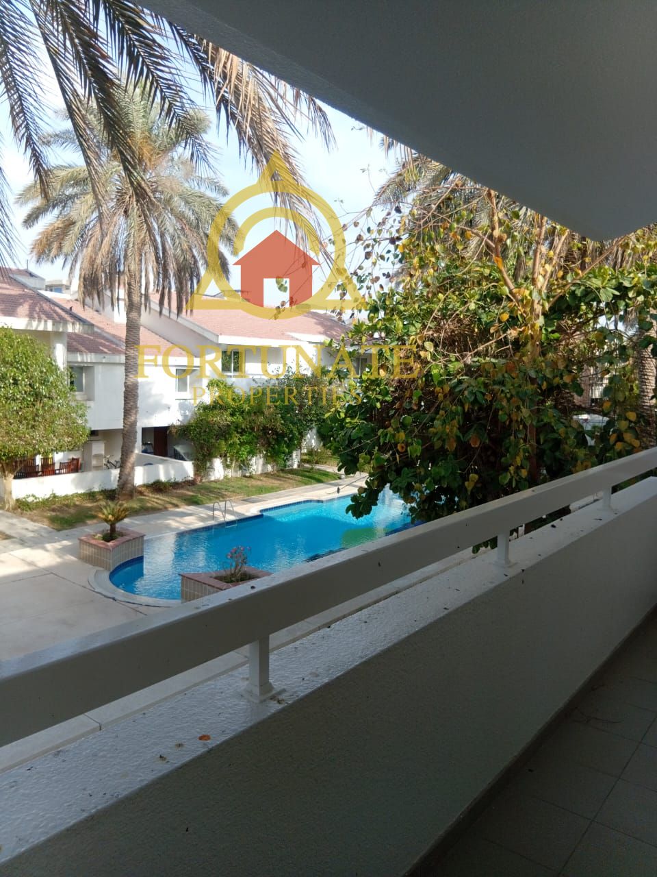 Well-Located 4BR Villa + Maid | Community Pool & Gym