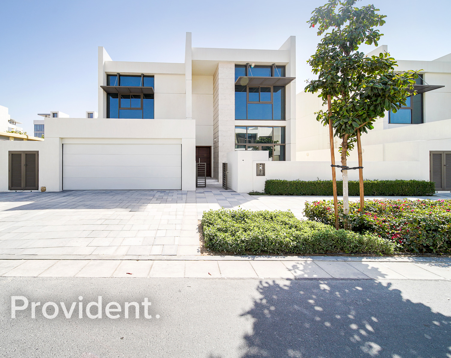 Contemporary Style | Brand New | Community Expert