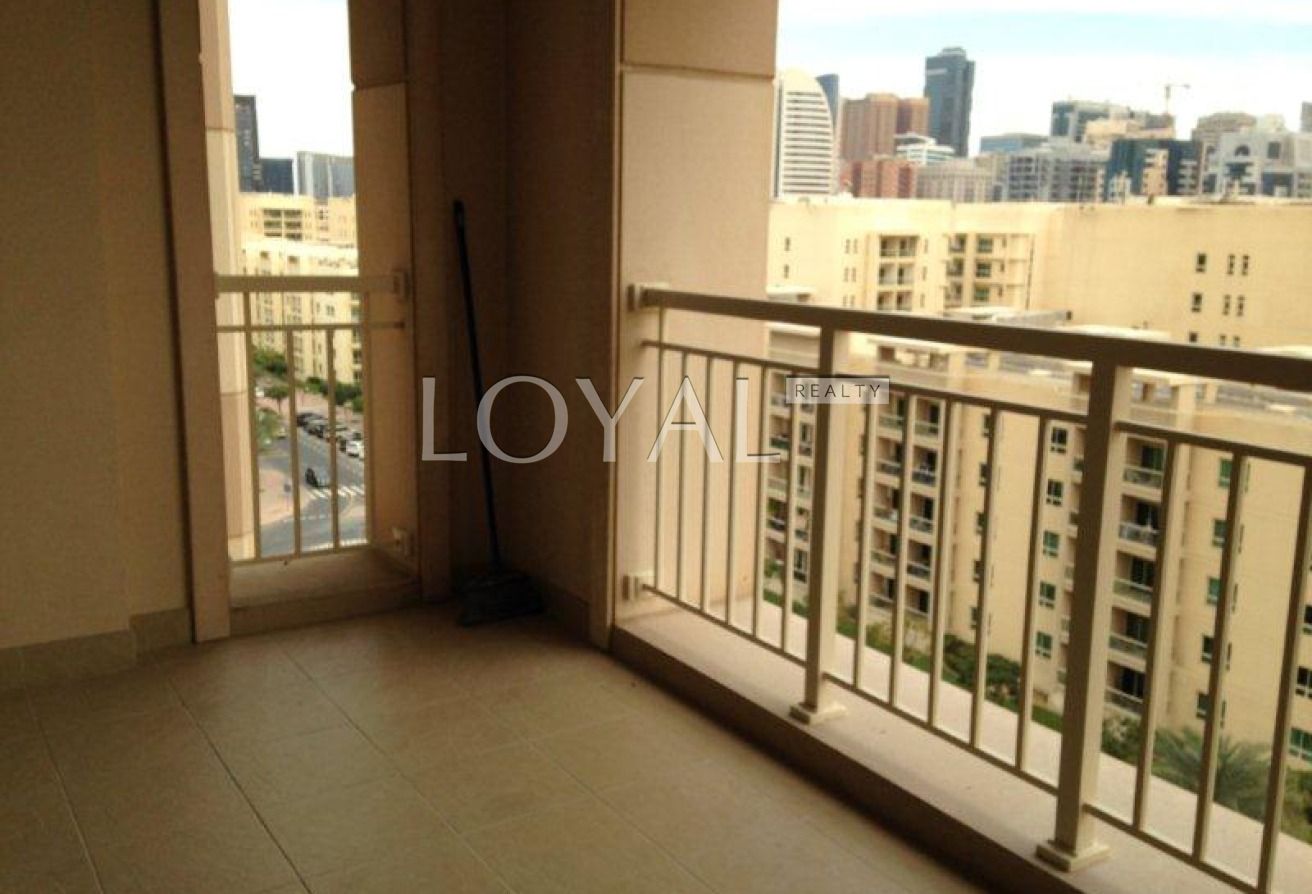 Lovely 1BR Apartment | Good Investment | Mosela