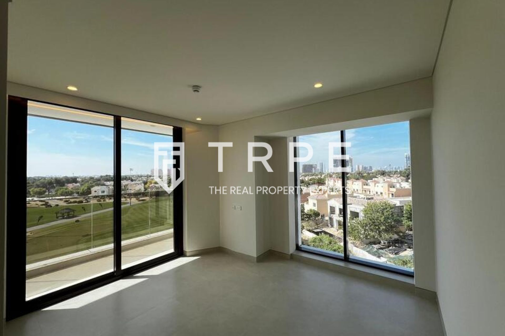 Golf Course View | Great Location | Modern Living