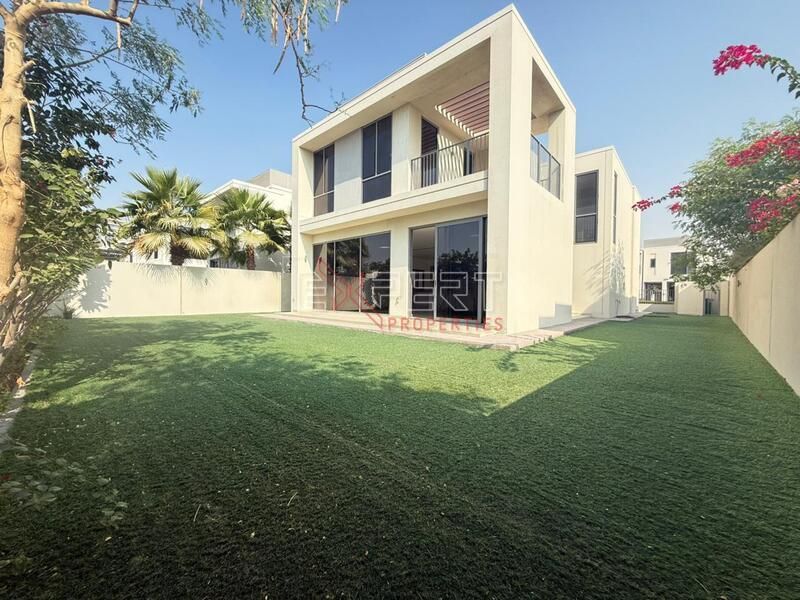 Spacious Layout | Family-Friendly Villa | Ready to Move