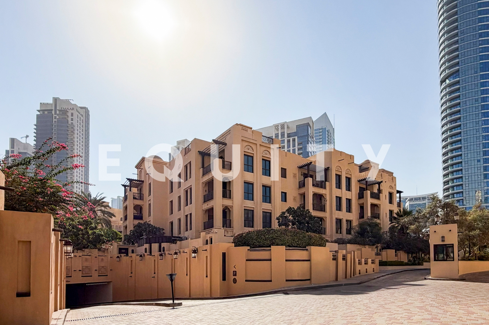 Furnished | 1 Bedroom 2 Bathrooms | Prime Old Town