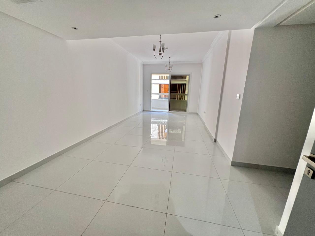Specious Apartment// Like A Brand New Building//1 Month Free//2Bhk 3 Bathroom Waldroop Balcony Only Family?