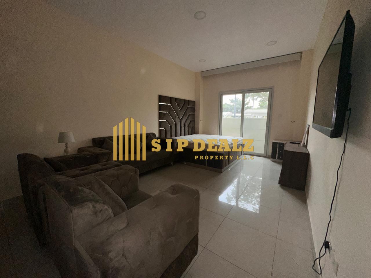 Huge Fully Furnished Studio Available in 20th April 2026