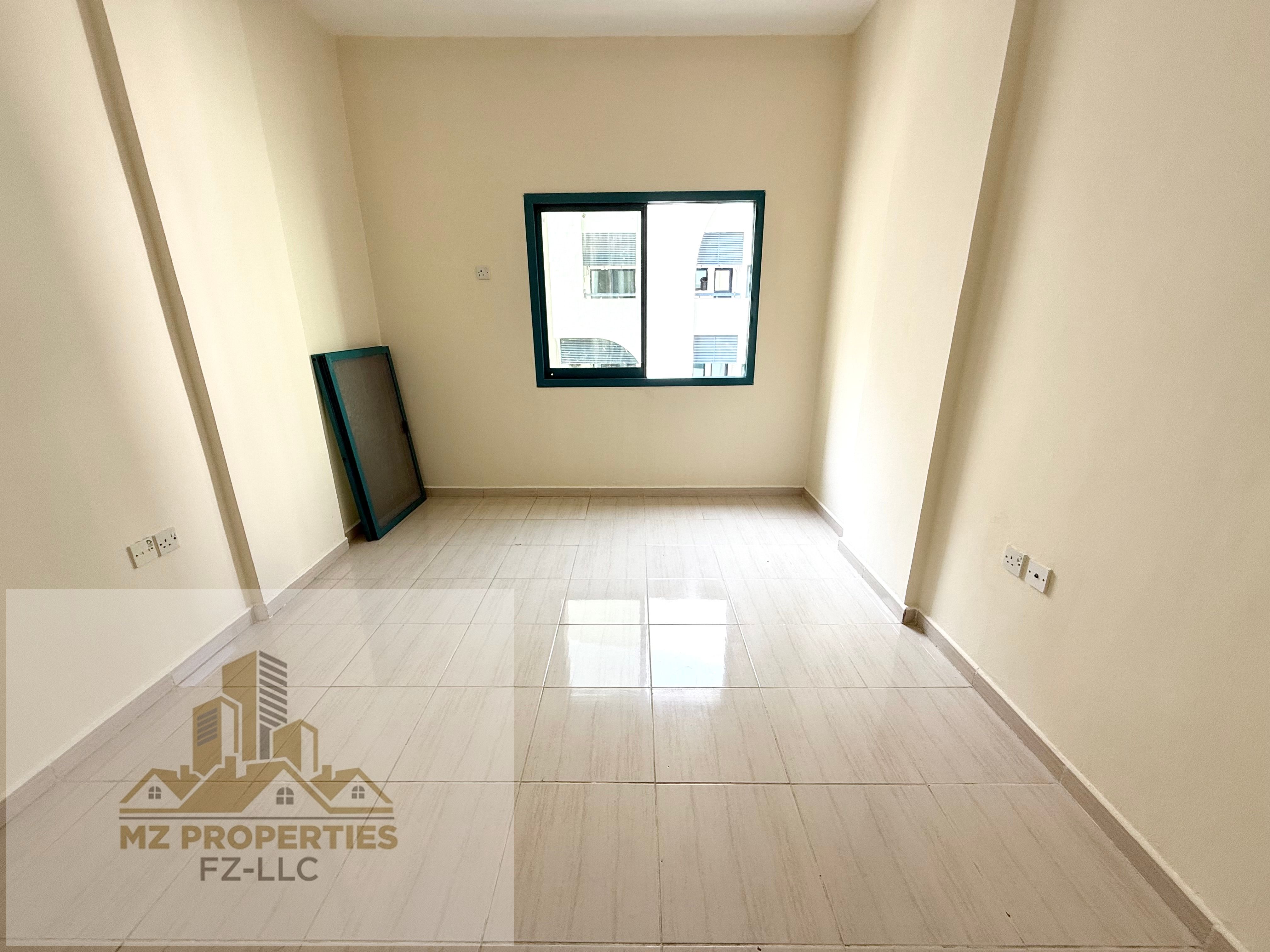 CHIPPER PRICE !! 2BHK WITH 1BATH + BALCONY FAMILY BUILDING IDEAL LOCATION !! JUST 29,999