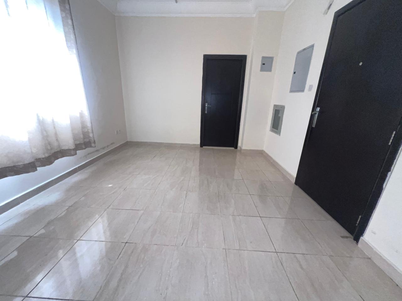 Close To Muweliah Park// 1Bhk // 1 Bathroom//Full Family Building//Cal To Ali