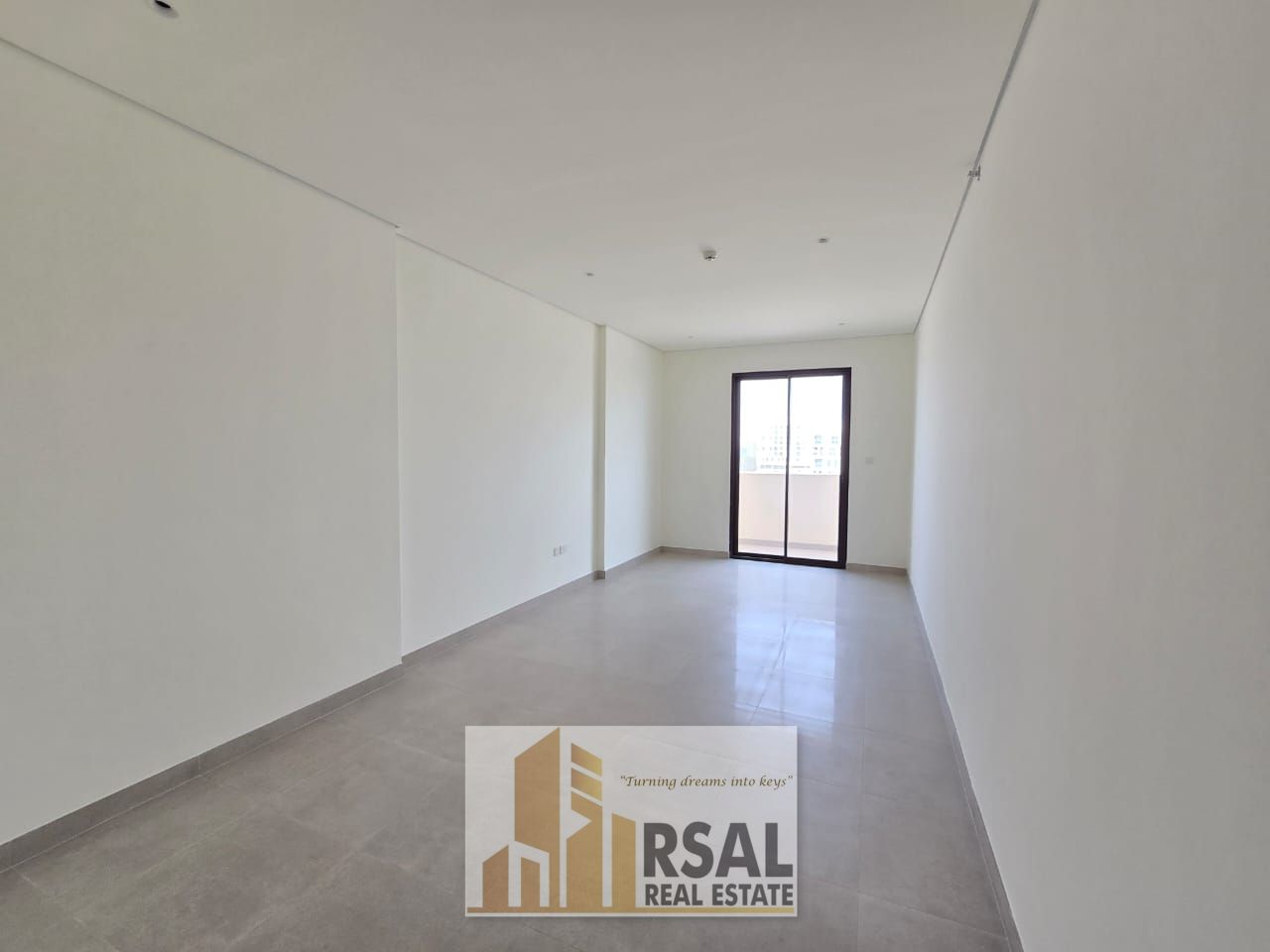 Brand new 1bhk appartment With Balcony for family
