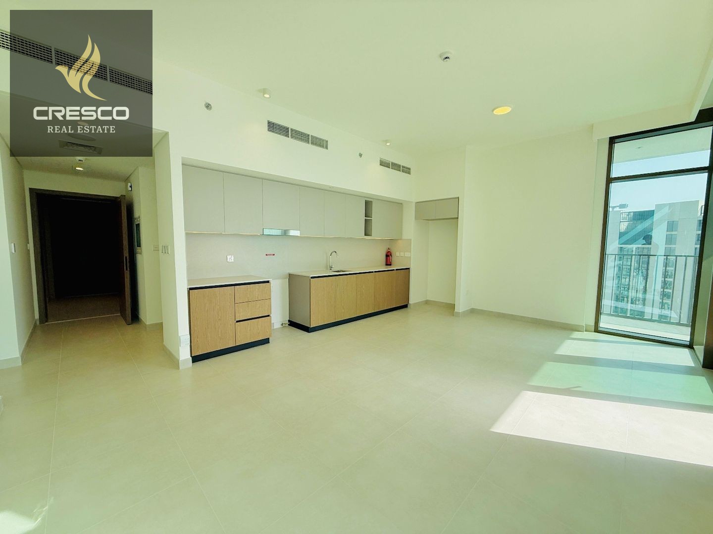 Luxurious | Waterfront Living | Prime Location
