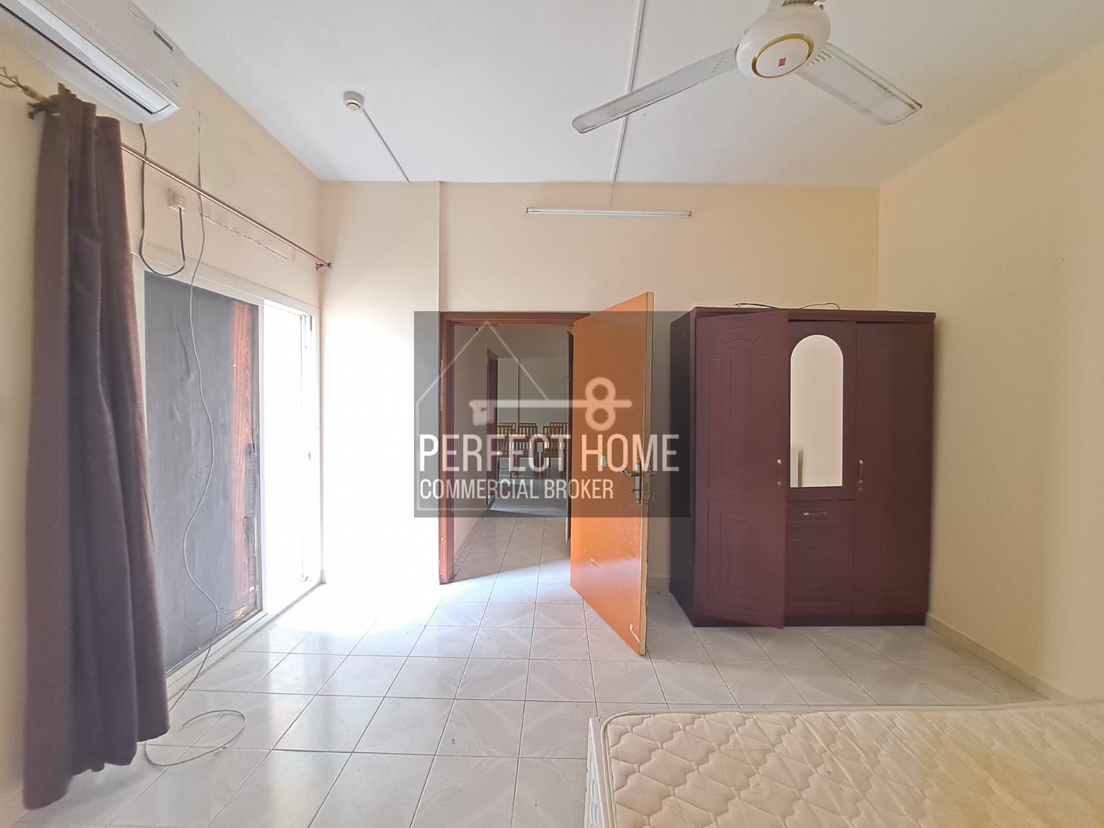 AVAILABLE 1BHK FLAT APARTMENT NEAT AND CLEAN AL BUTINA AREA SHARJAH