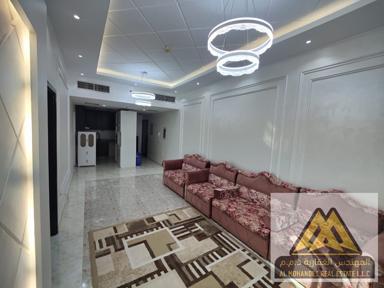 3-Bedroom Apartment with Living Room for Annual Rent – Emirates Towers