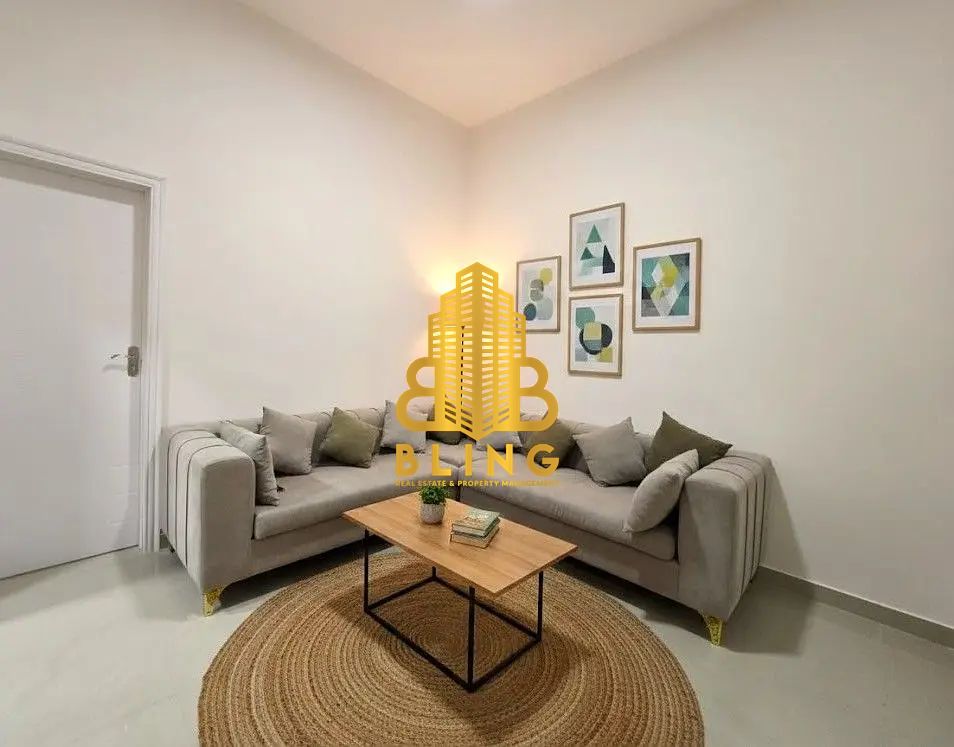 Unfurnished 1 Bedroom Apartment With Parking & Water And Electricity Included
