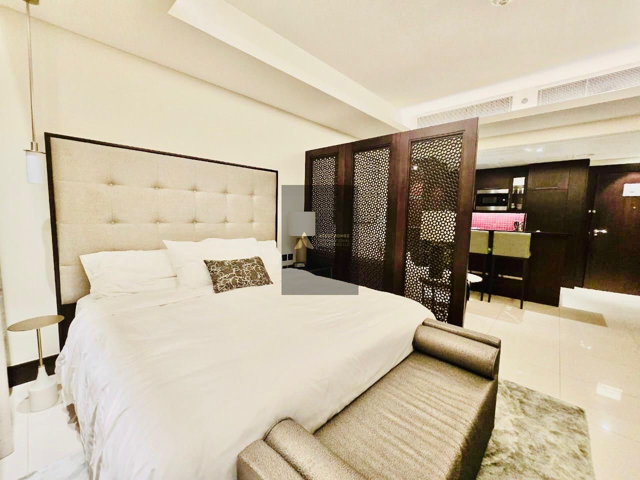 Bills Inclusive | Direct Mall Access | Vacant