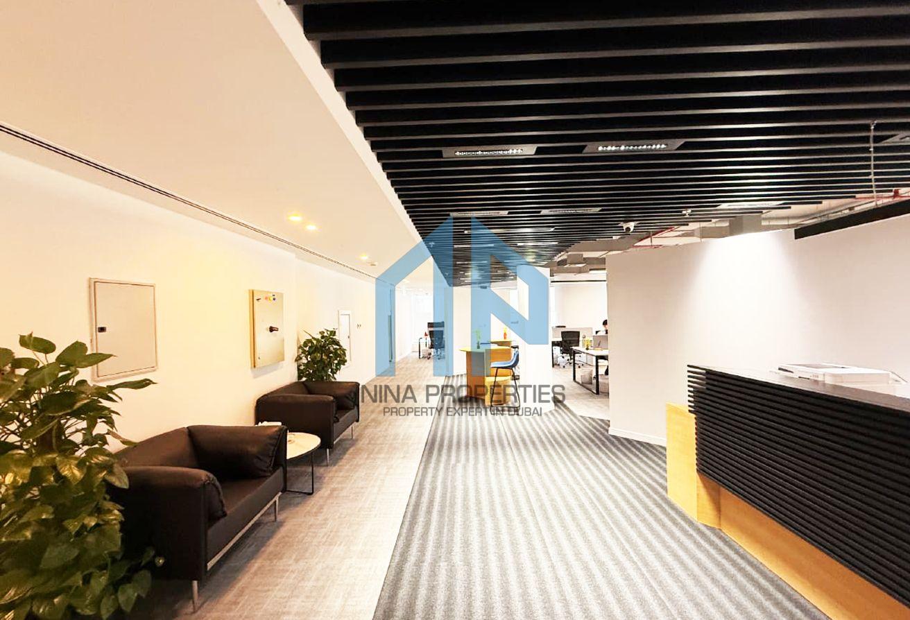 Fully Fitted | 6 Parkings | Furnished | Vacant