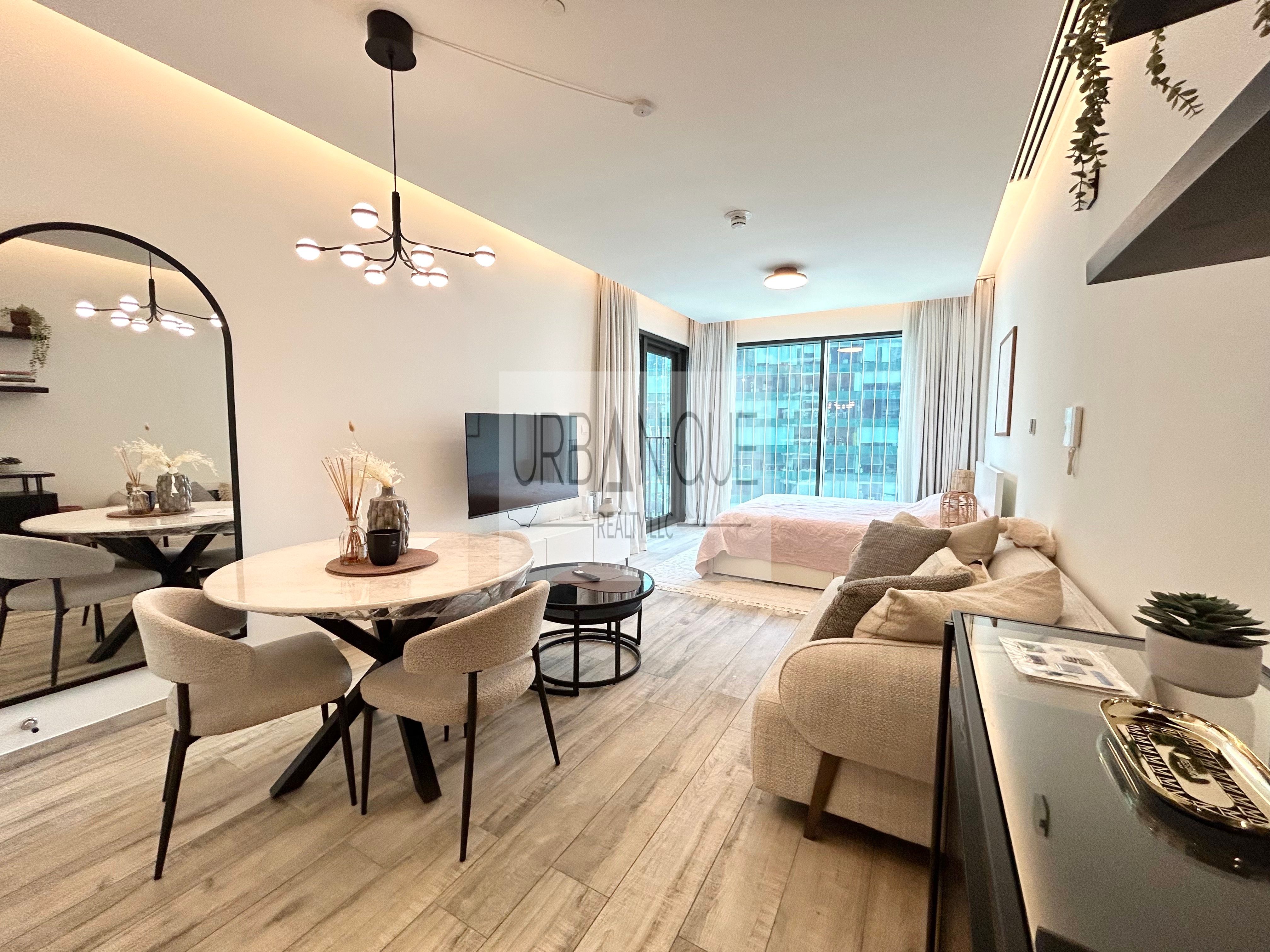 Burj Khalifa View | Furnished | Vacant