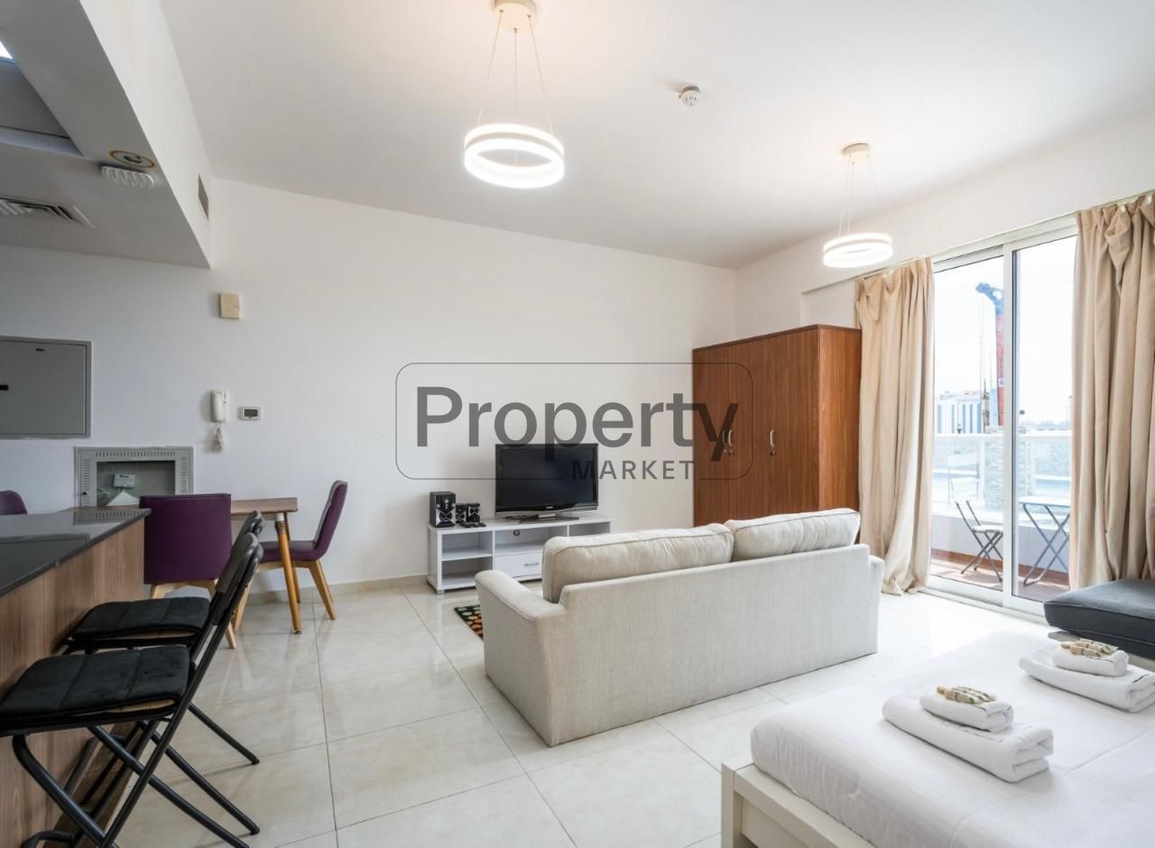 Fully Furnished | Balcony | Multiple Payments