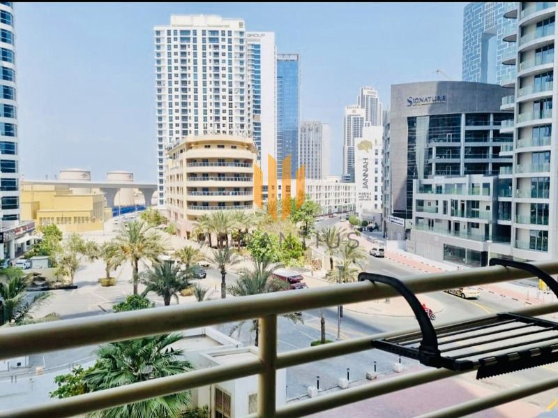 Partial Marina View |Fully Furnished | Near Metro