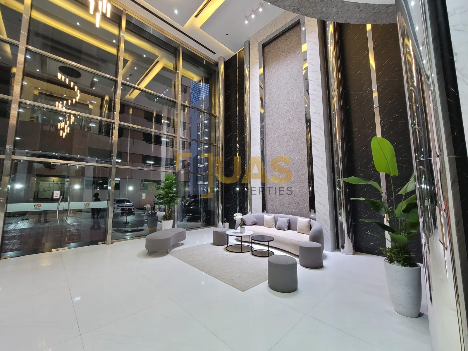 Chiller Free 3bhk/ Maid Room/ Amazing View