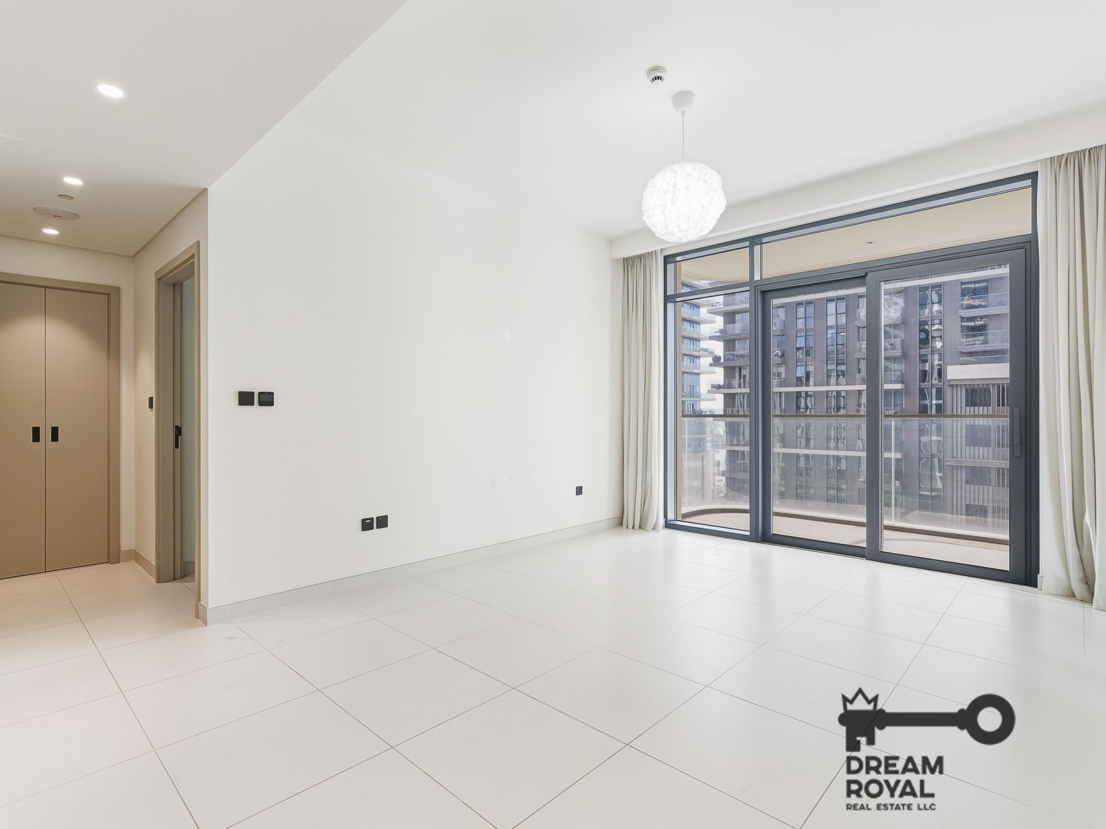 Beach Access | Ready to move | Unfurnished