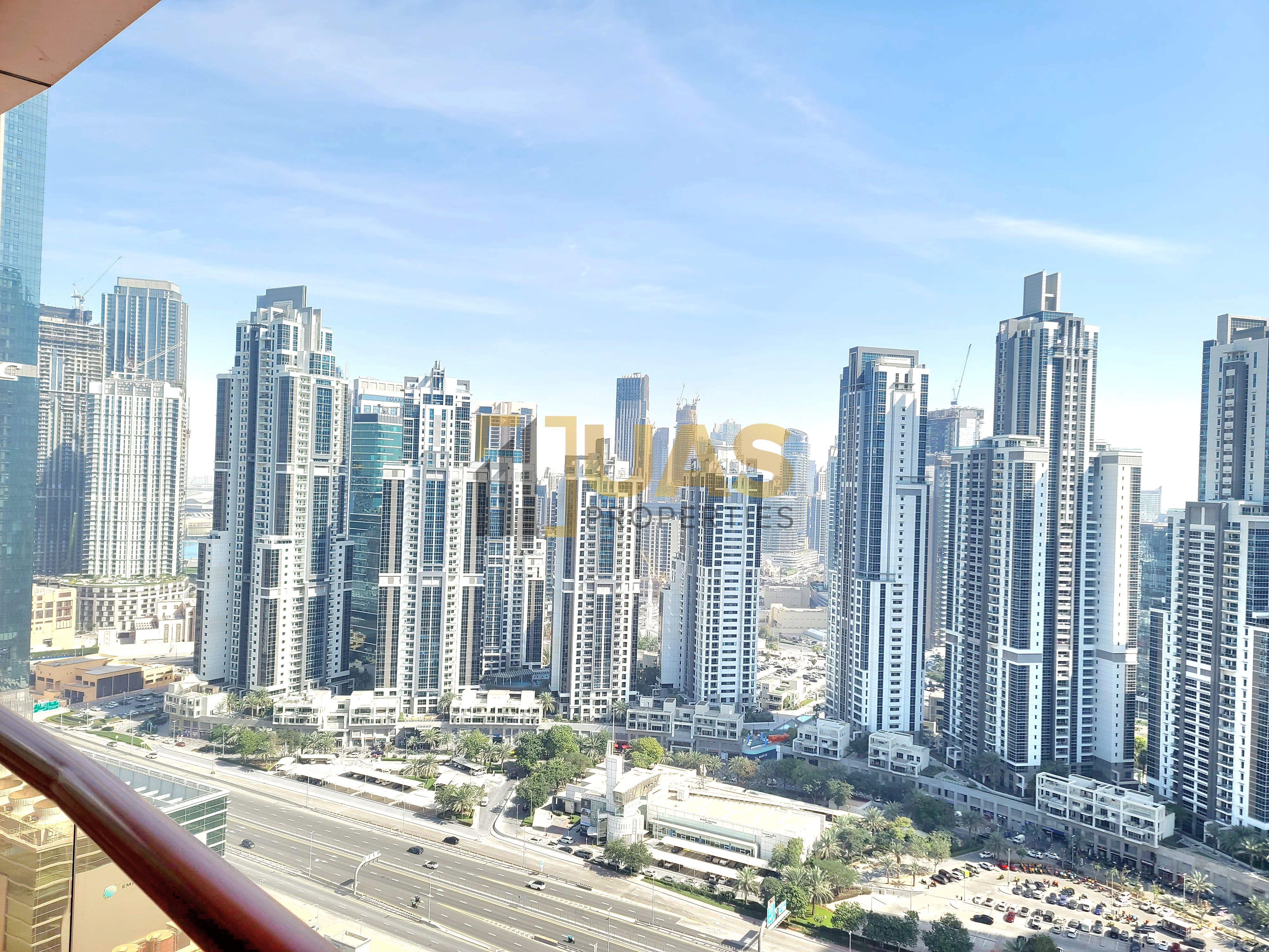 Luxurious 3bhk/Maid Room/ 1 Mint walk In to Metro