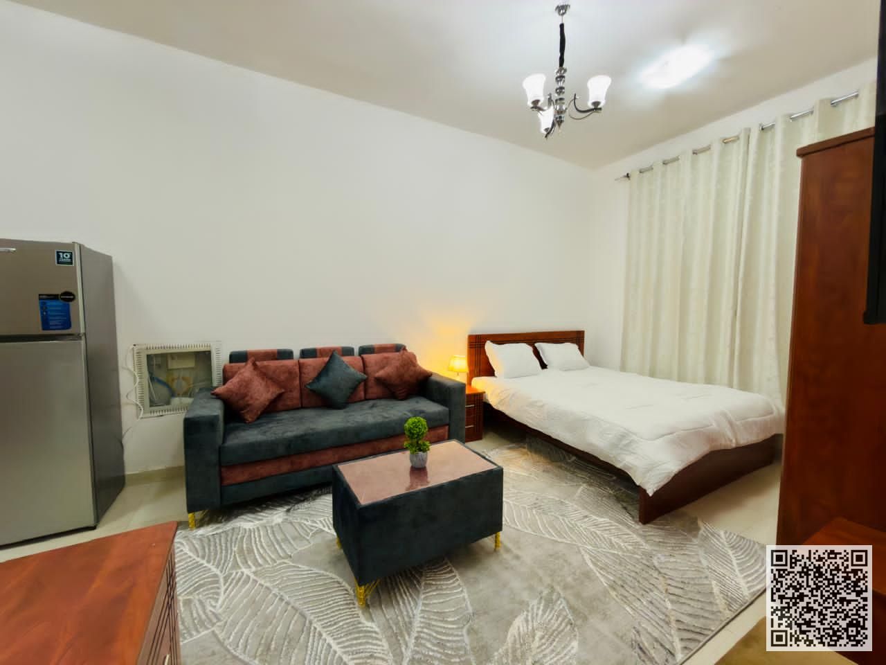 Luxurious and elegant fully furnished studio with brand new, high-end furniture in a very prime location.
