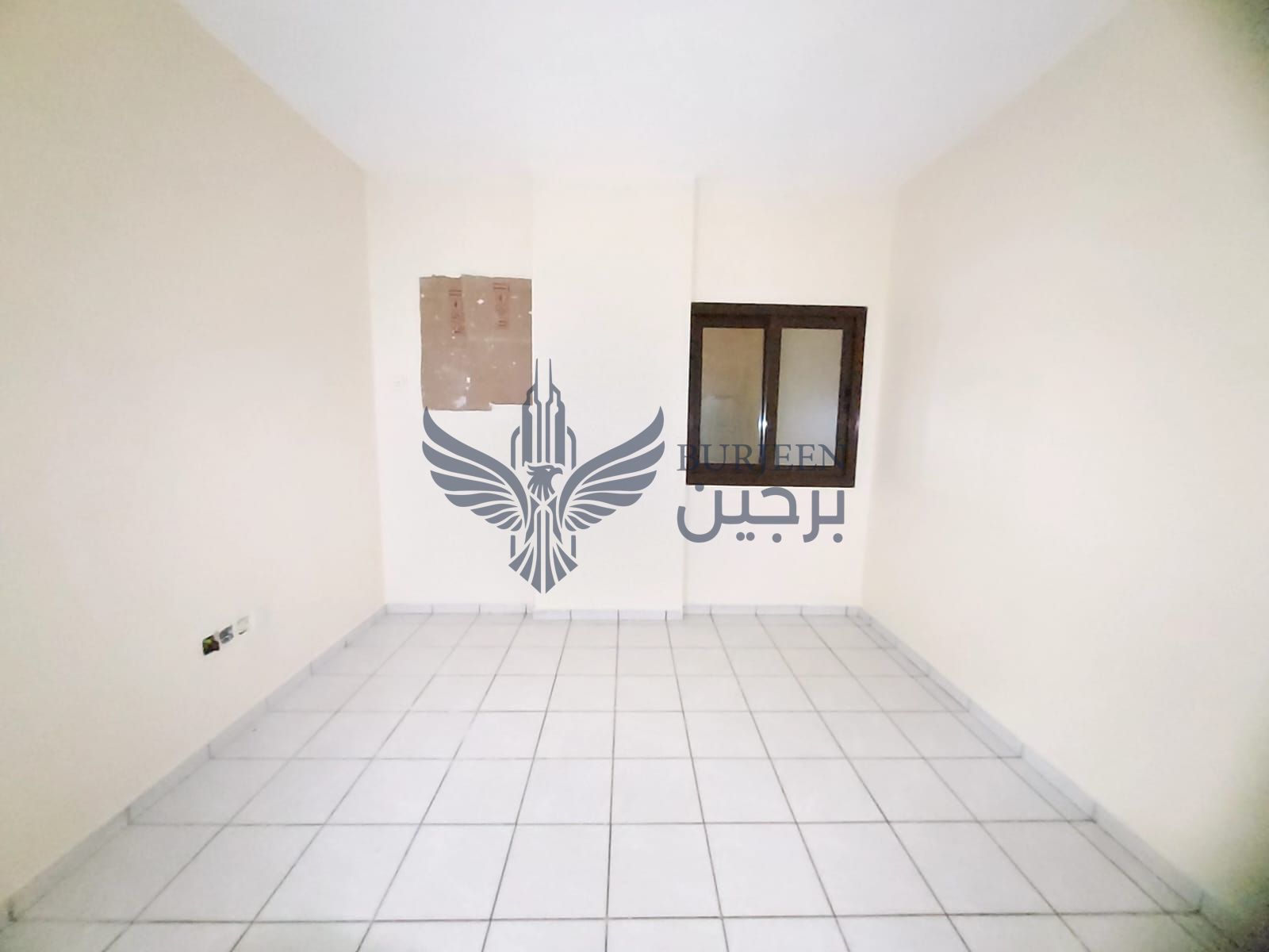 spacious studio apartment for rent prime location