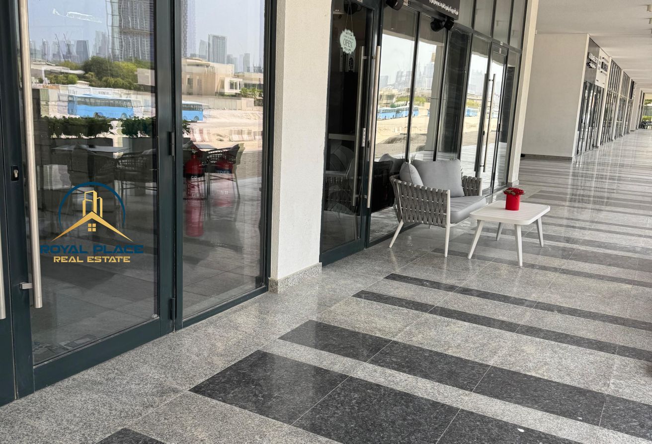 Commercial Spacious Shop for Rent in Azizi Riviera