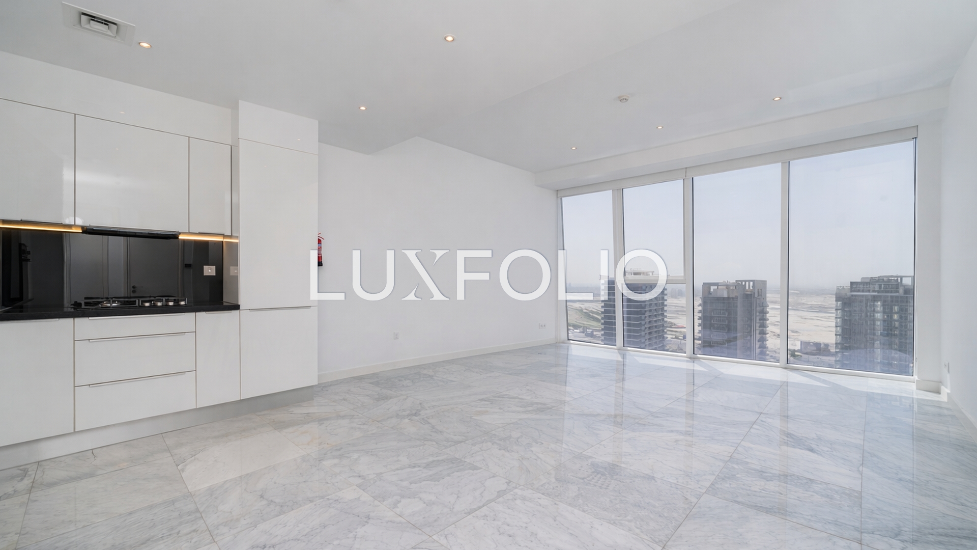 Vacant | High Floor | Canal View | Ready to View