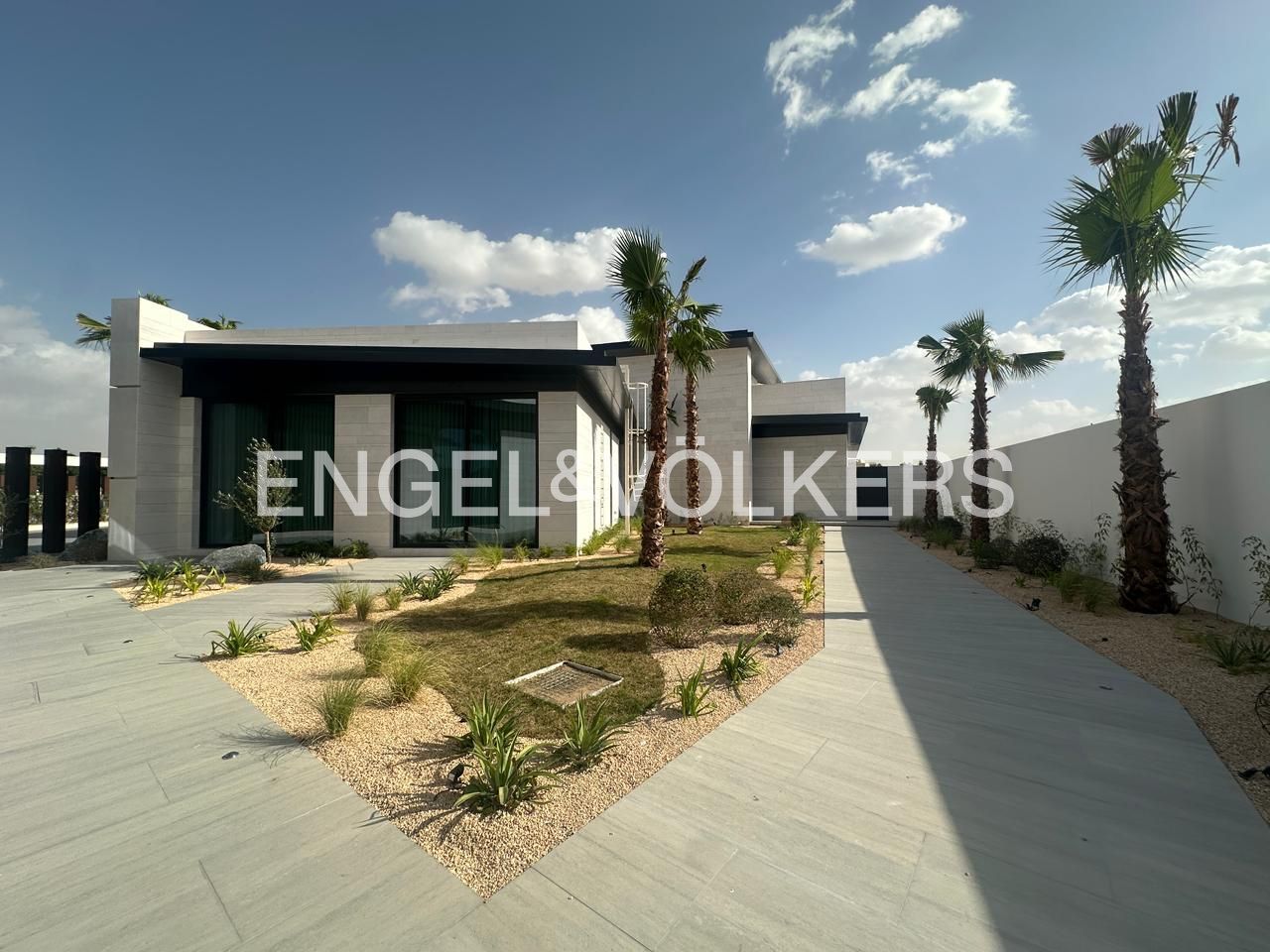Ultra Estate | Modern Design | Grand Luxury