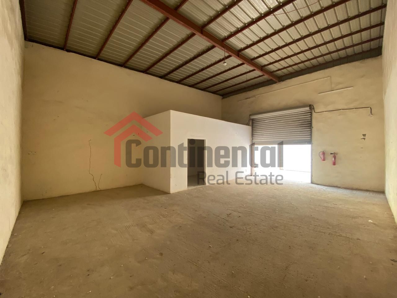 Warehouse for Rent in Sajaa – 1,000 Sq. Ft. | With Office Space