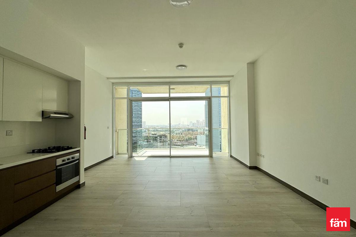 Large Studio | Prime Location | Well Maintained