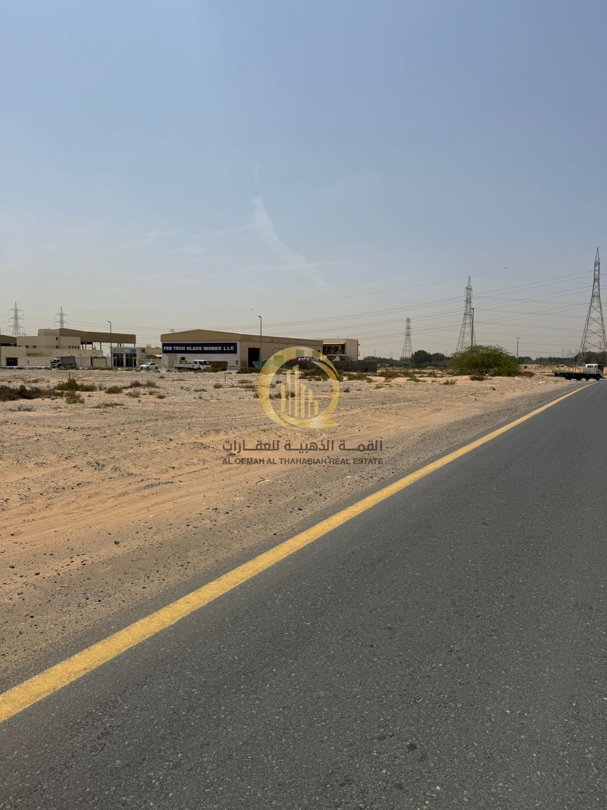 Land for sale in Al-Sajaa Al-Hanu and Al-Jalil Land area: 20,000 sq ft Excellent location with private entrance and exit via Emirates Crossing