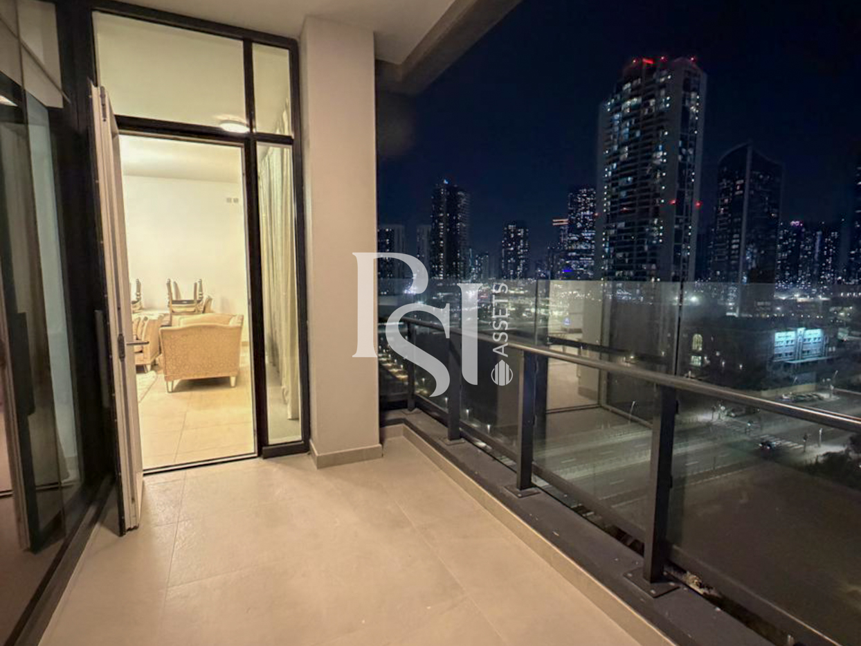 Ready to Move | Semi Furnished | Maid Room