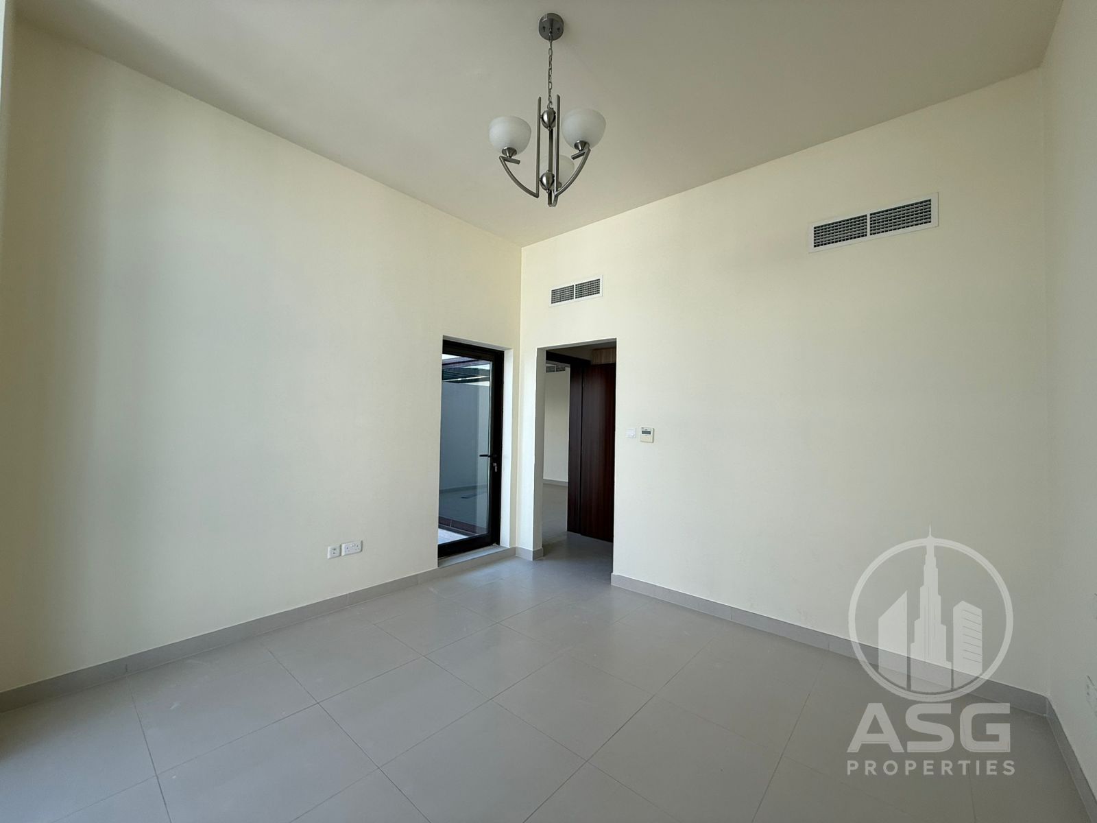 Back-to-Back Row | 4 plus Maid room| Brand New
