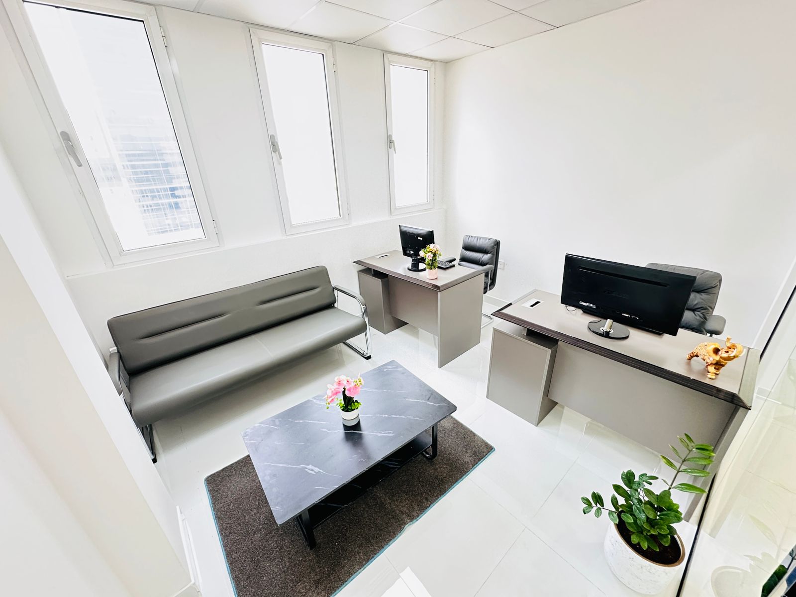 Serviced offices start at modest annual rents| Direct from Owner