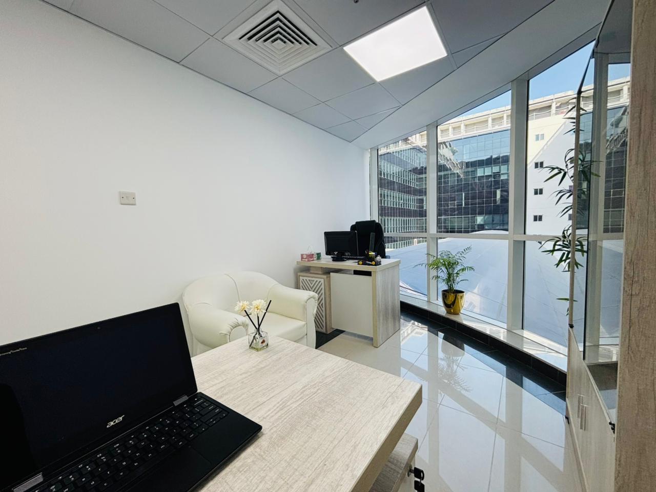 Rent our offices with Extra free amenities| 0% Commission
