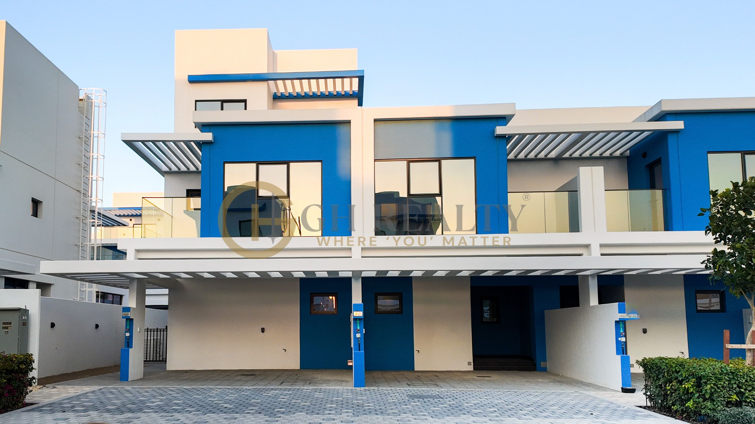 Corner 5BR + Maid's Room | Close To Park | Hot Deal