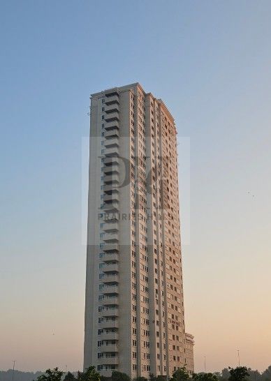 Spacious 2 BR Apartment with Maid's Room