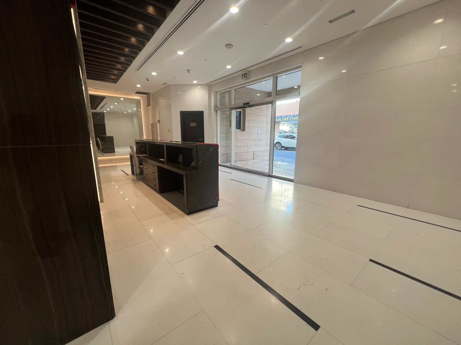 One-bedroom apartment in Al Qasimia Tower, free parking, gym, swimming pool, second tenant, built-in wardrobes.