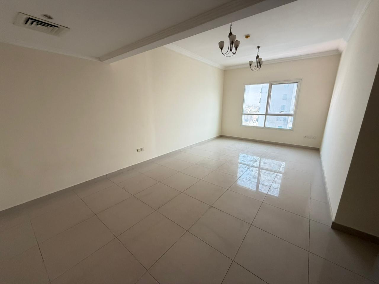 3 Bedroom Apartment for Rent – Al Taawun Sharjah, Second Occupancy, Large Store, Free Parking, 3 Bathrooms, Built-in Wardrobes, Spacious & Comfortable