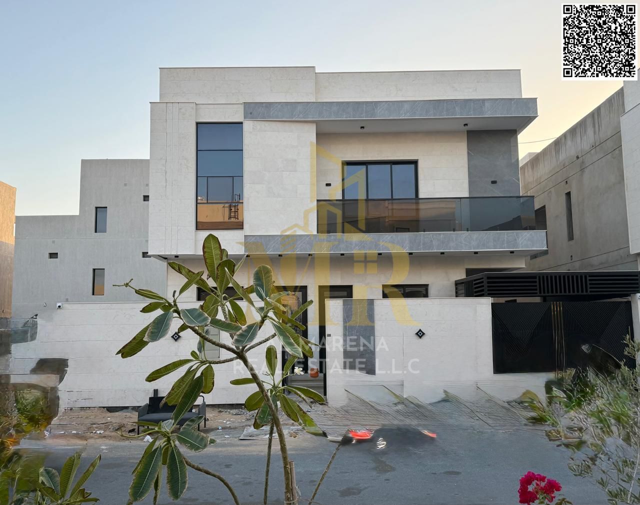 Luxury villa in Al Zahia | 6 master bedrooms | Two floors and a roof | Electricity, water and air conditioning included