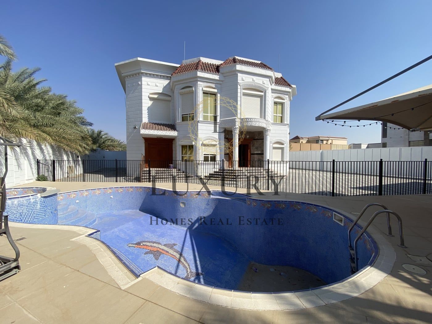 Include Utilities l Big Yard l Swimming pool