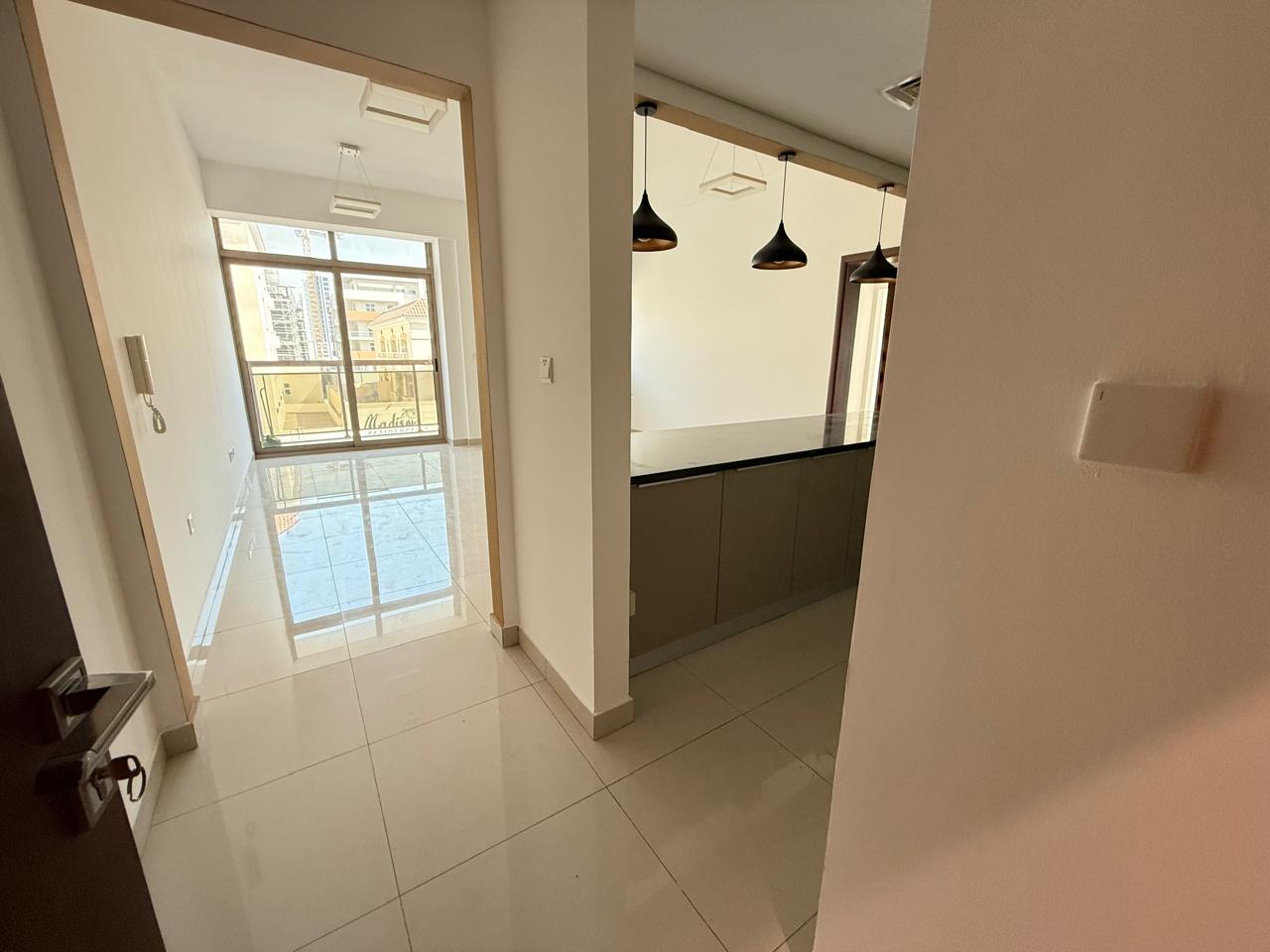 CHILLER FREE || READY TO MOVE || COMMUNITY VIEW