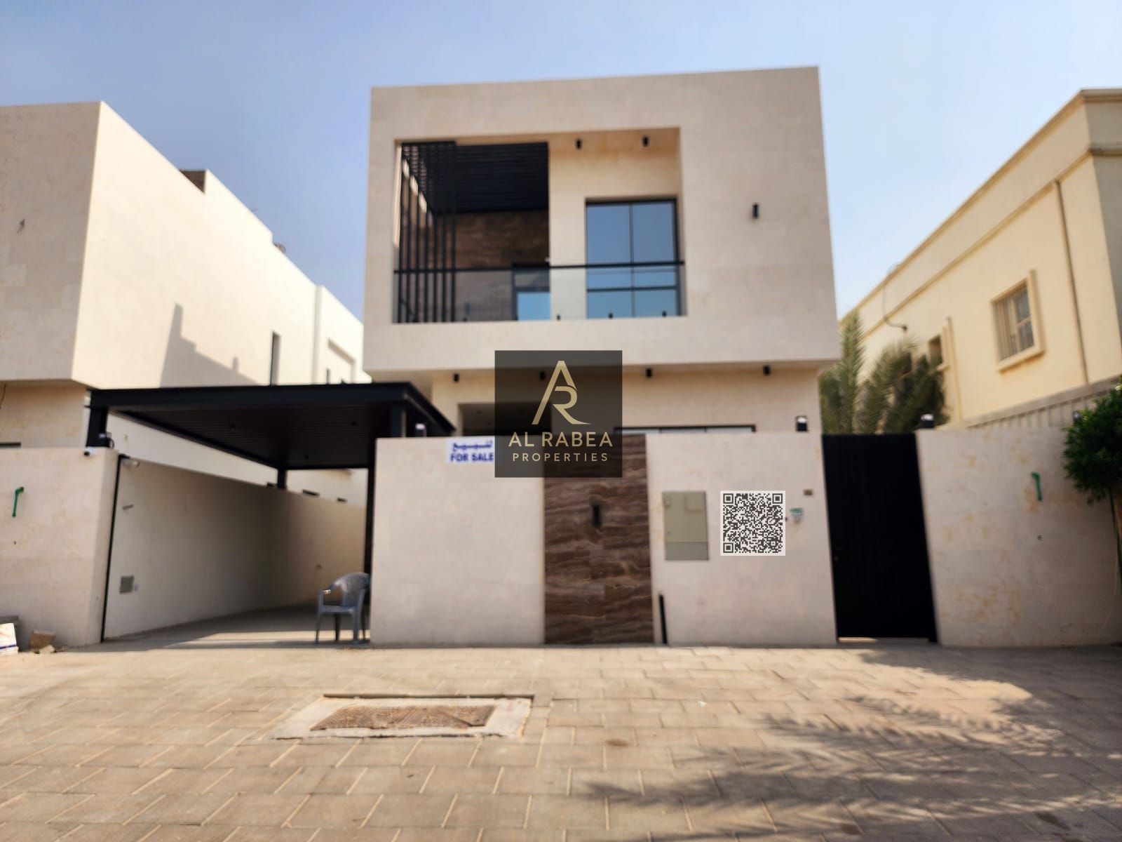 Luxurious finishes - Prime strategic location - First occupant - For sale - Easy access to Dubai