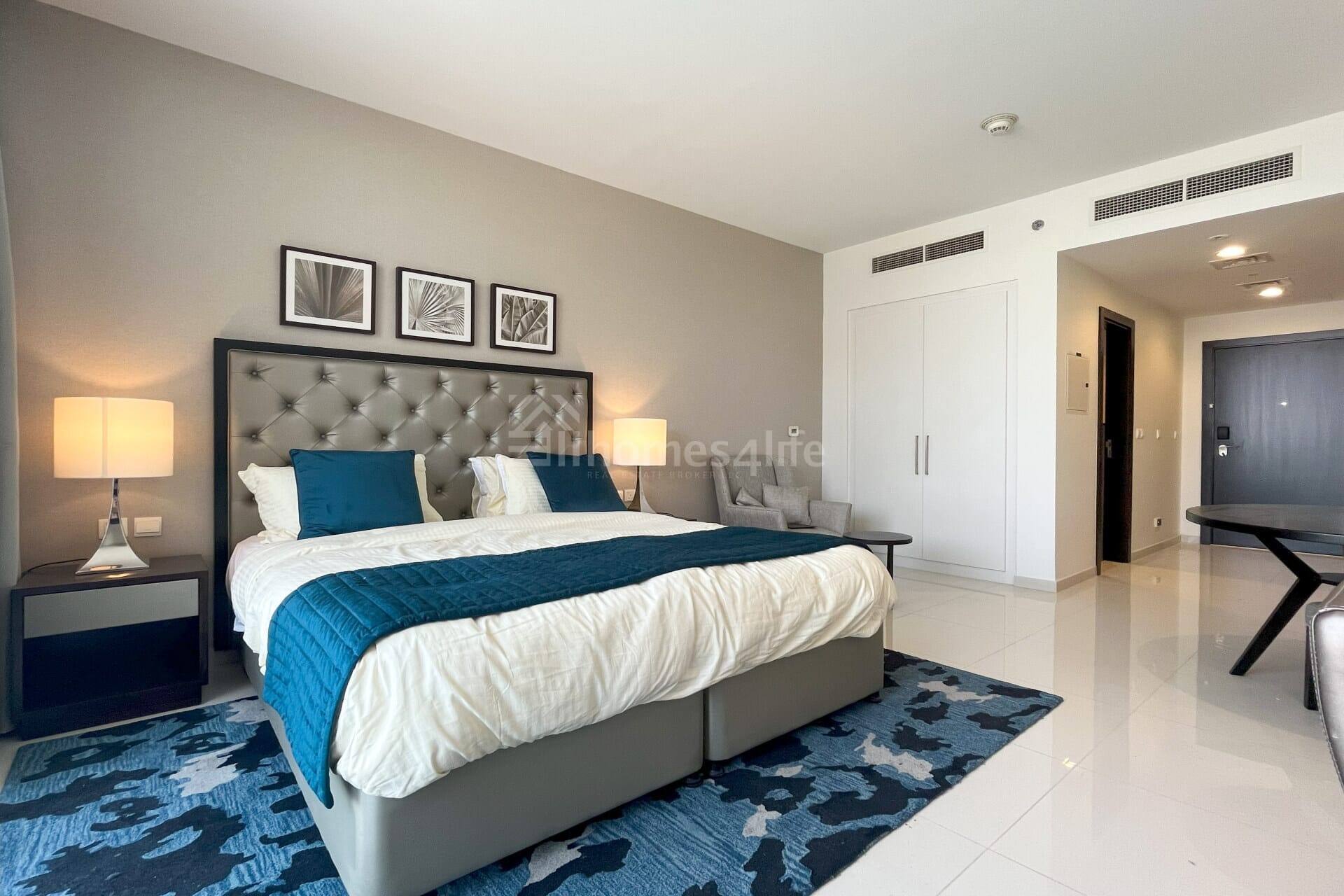 OPEN VIEW | Modern | Well Maintained