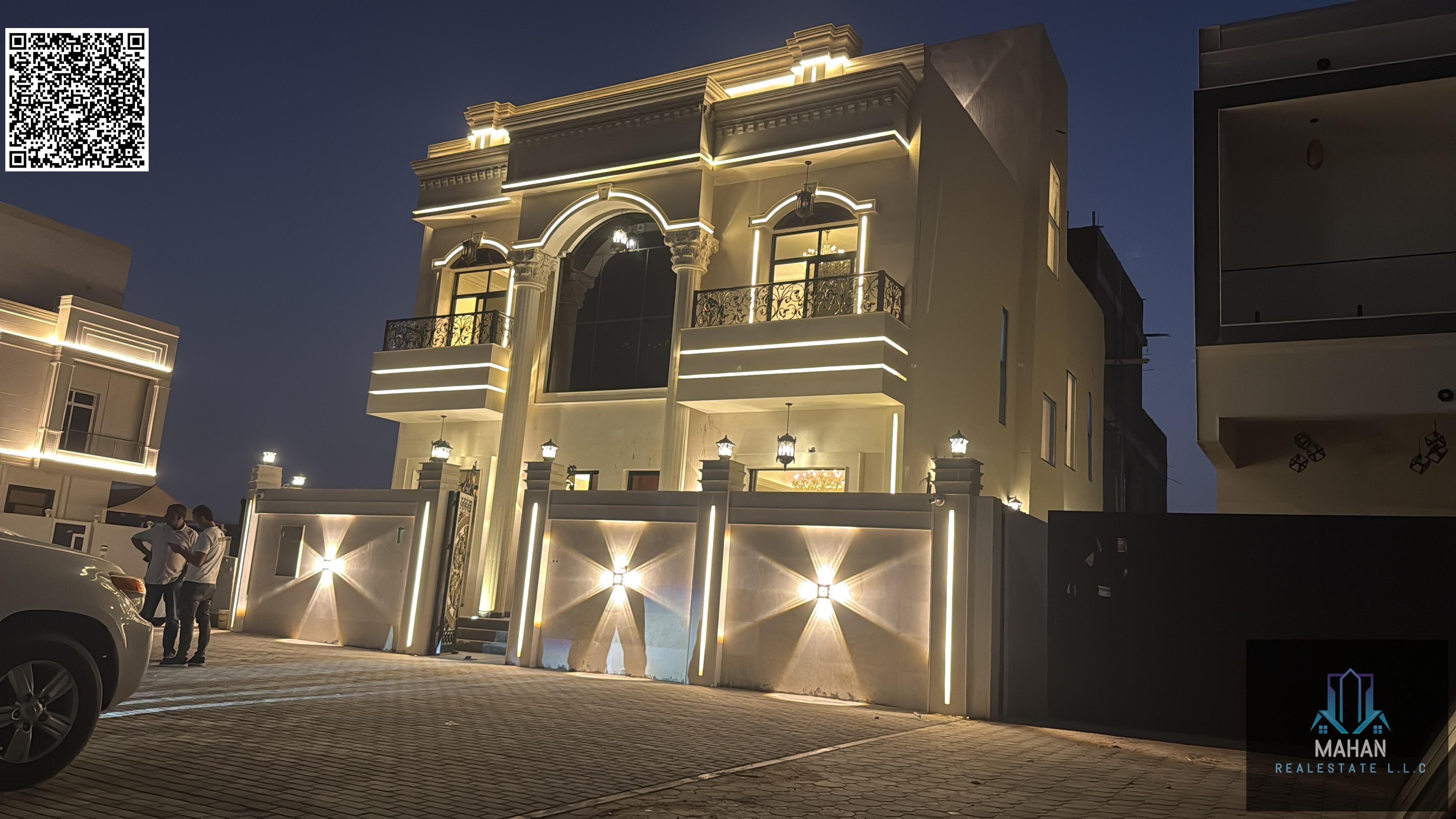 A luxurious corner villa on two streets, featuring a modern design, high-end finishes, and a garden, all at a special price. An exceptional ownership
