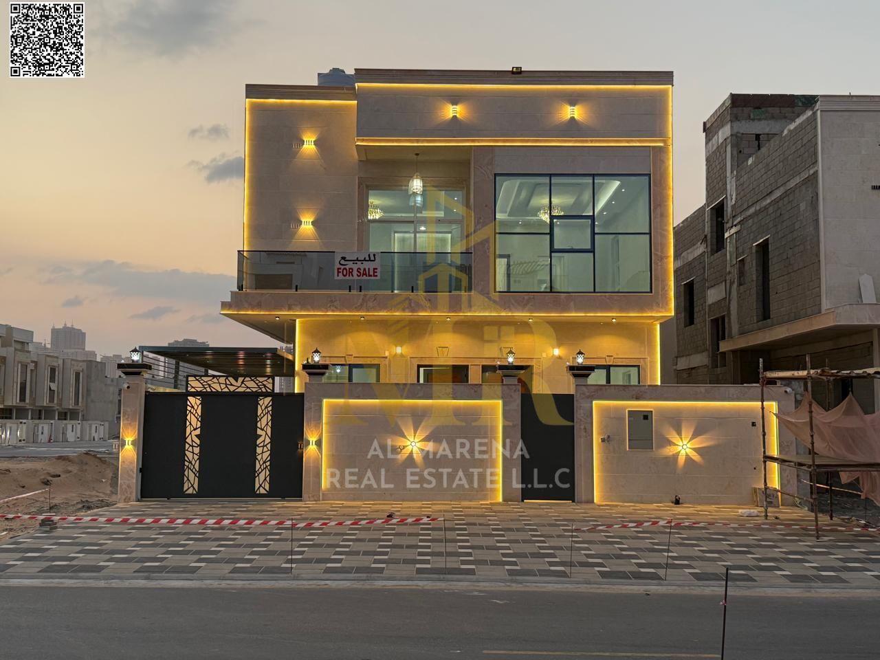 Two-story villa with a rooftop terrace in a prime location near the mosque and mall. Registration fees included, freehold ownership available to all n