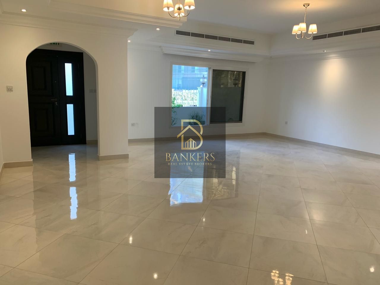 Prime Location | Spacious Layout with Maids Room